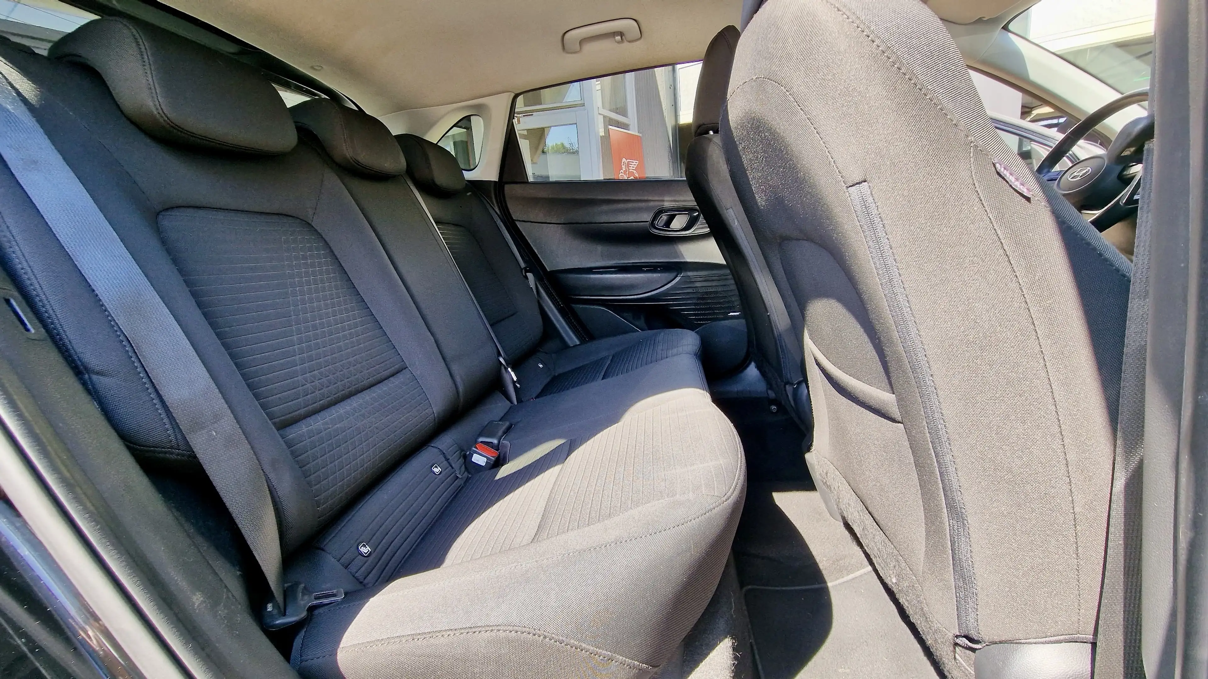 Hyundai i20 Prime Mild-Hybrid/LED_NAVI_ALU_Sitzhz.Vo.+Hi. — photo 11