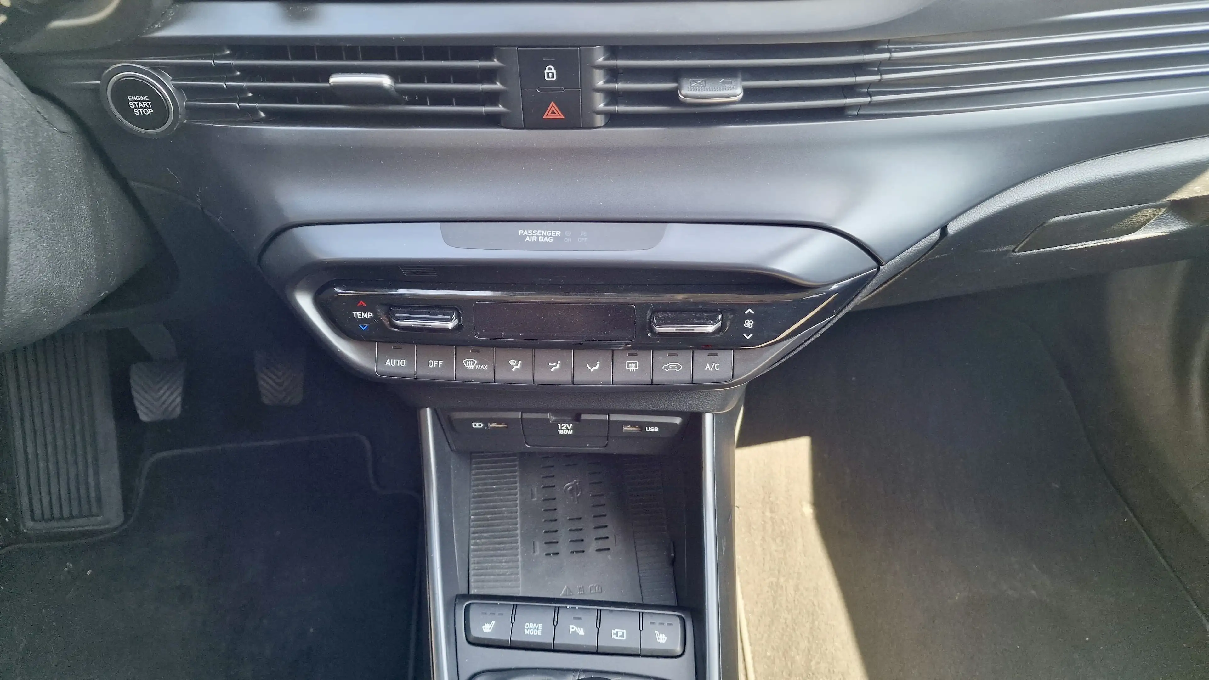Hyundai i20 Prime Mild-Hybrid/LED_NAVI_ALU_Sitzhz.Vo.+Hi. — photo 14
