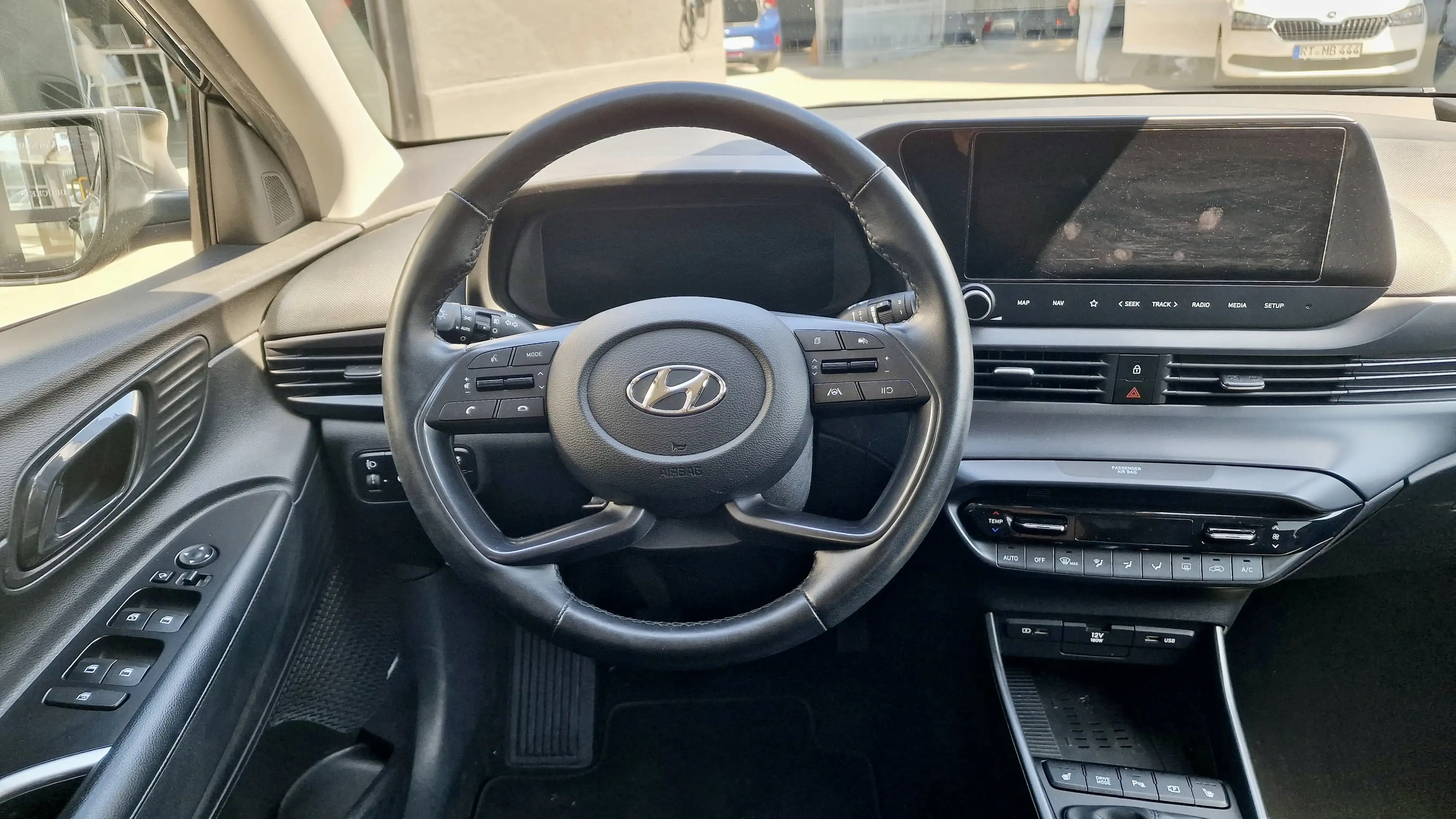 Hyundai i20 Prime Mild-Hybrid/LED_NAVI_ALU_Sitzhz.Vo.+Hi. — photo 15