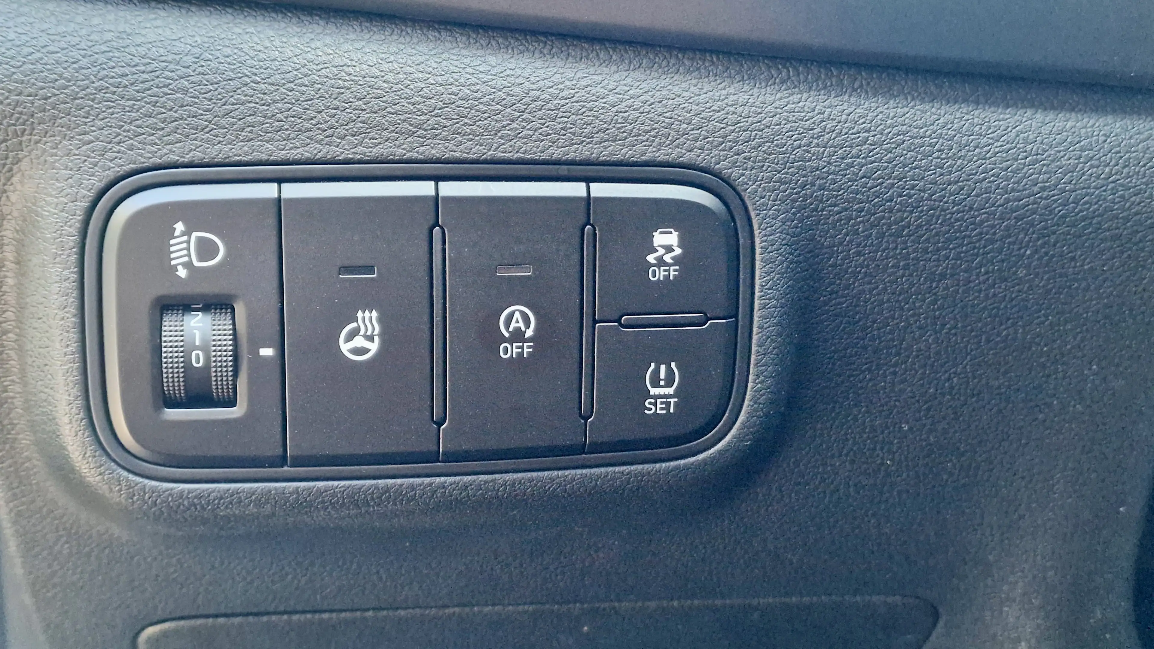 Hyundai i20 Prime Mild-Hybrid/LED_NAVI_ALU_Sitzhz.Vo.+Hi. — photo 8