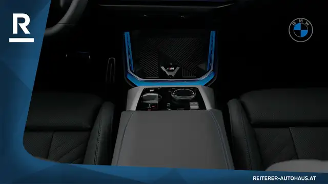 BMW X3 view 11