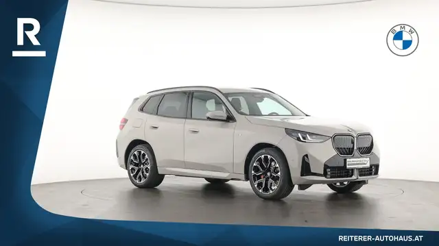 BMW X3 view 8