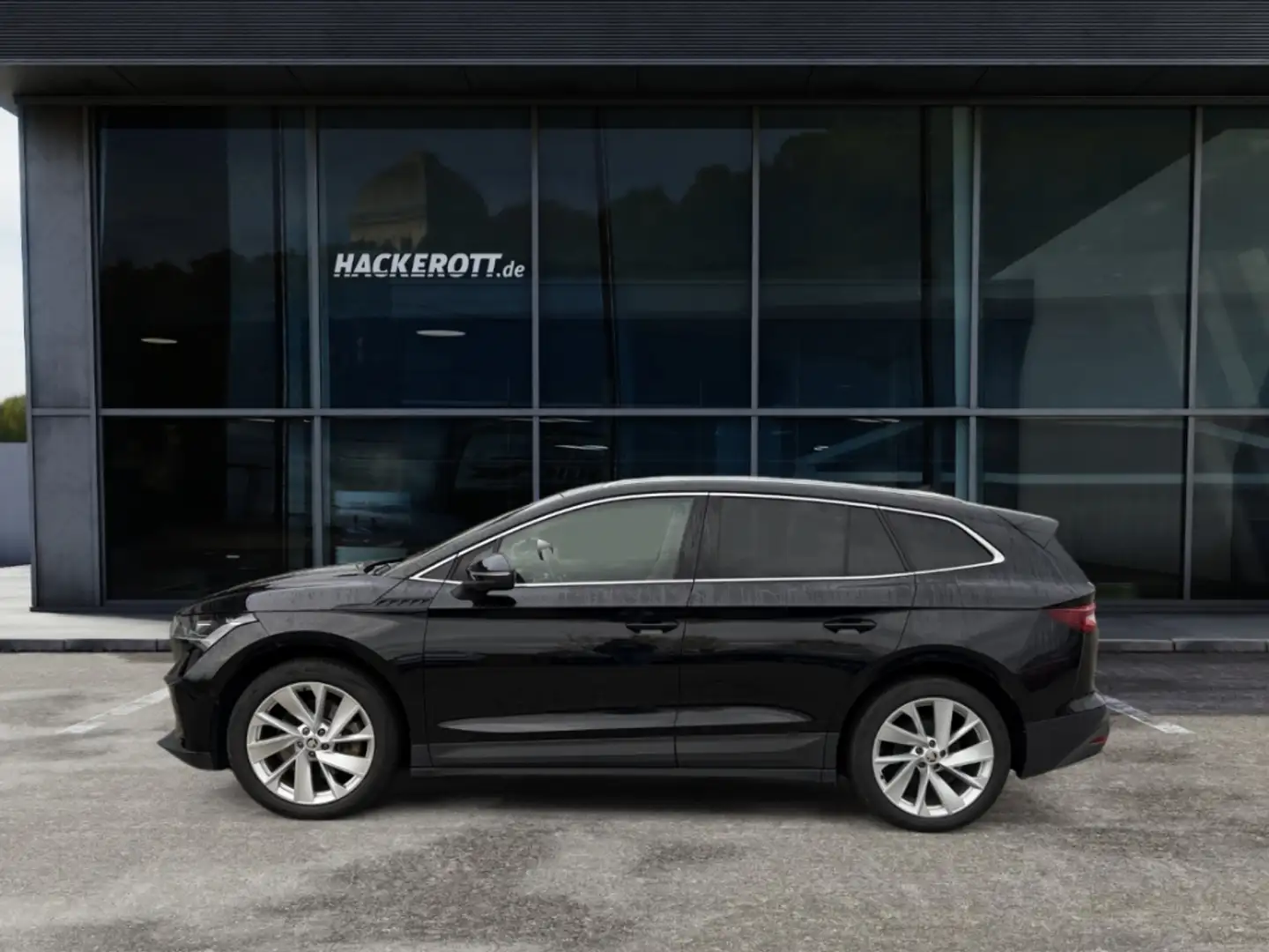 Skoda Enyaq ecoSuite 80 82 kWh Pano ACC AHK Navi Rückfahrk. Schwarz - 2