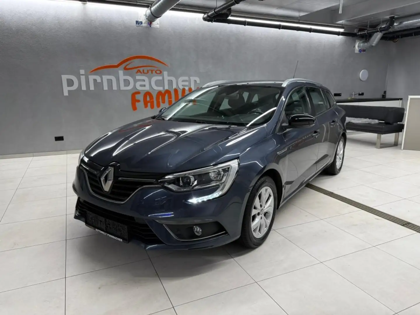 Renault Megane Grandtour Limited TCe 100 PF Grau - 2