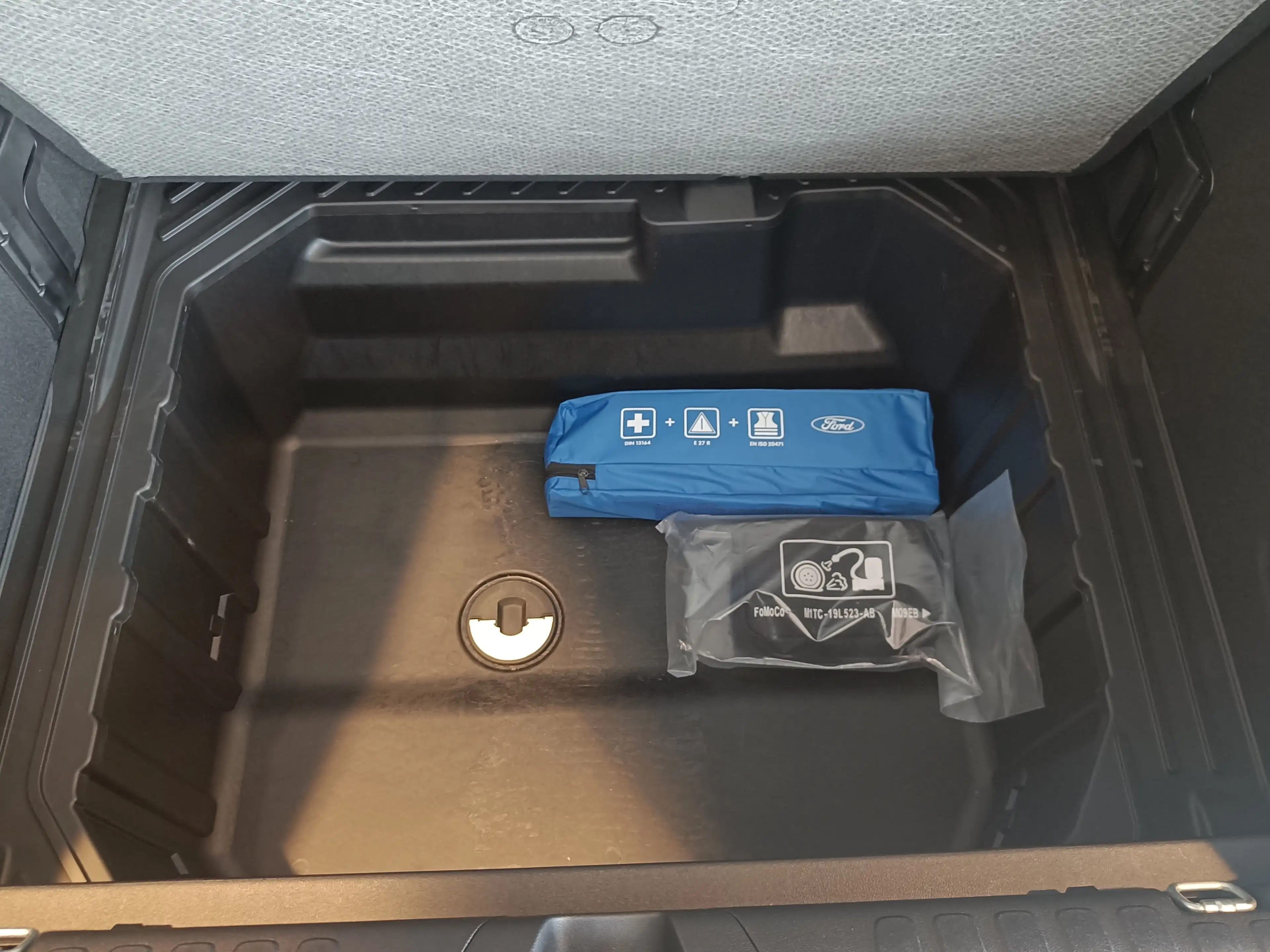 Ford Puma Gen-E Premium 44 kWh | Achteruitrijcamera | Apple Carpla — photo 14