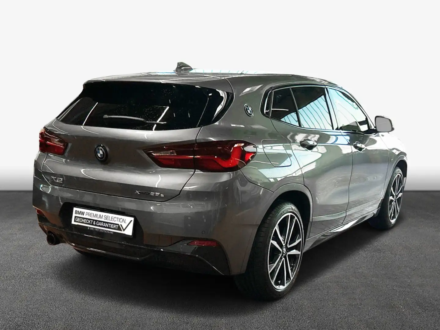BMW X2 xDrive25e M Sport Gris - 2