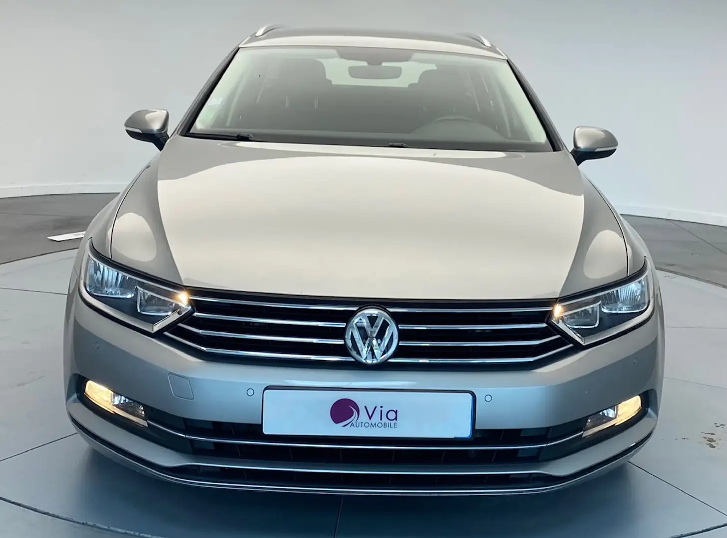 Volkswagen Passat 1.6 tdi 120 bmt confortline Сірий - 2