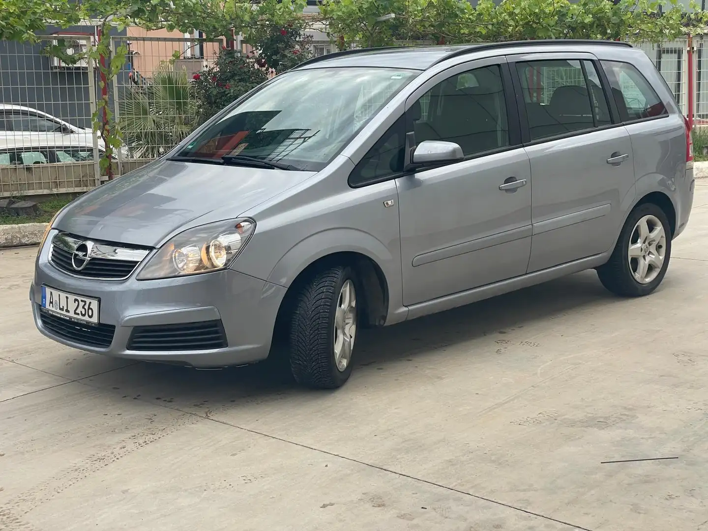 Opel Zafira 1.6 - 1