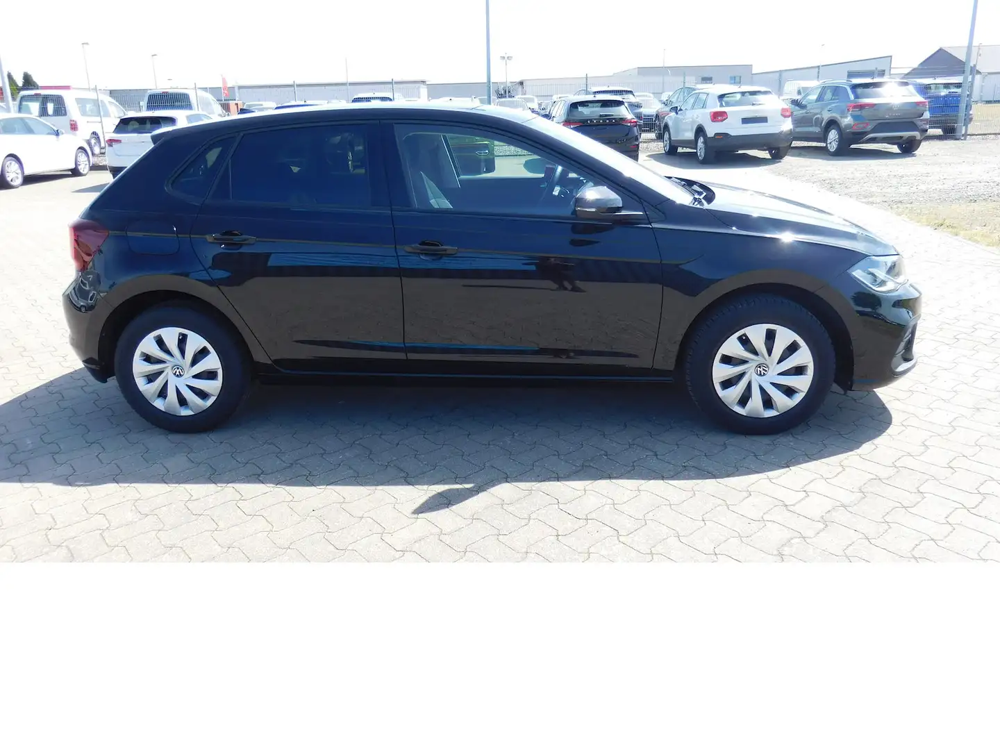 Volkswagen Polo 1.0 Life TSI BMT 4Trg Klima Navi LED Schwarz - 2