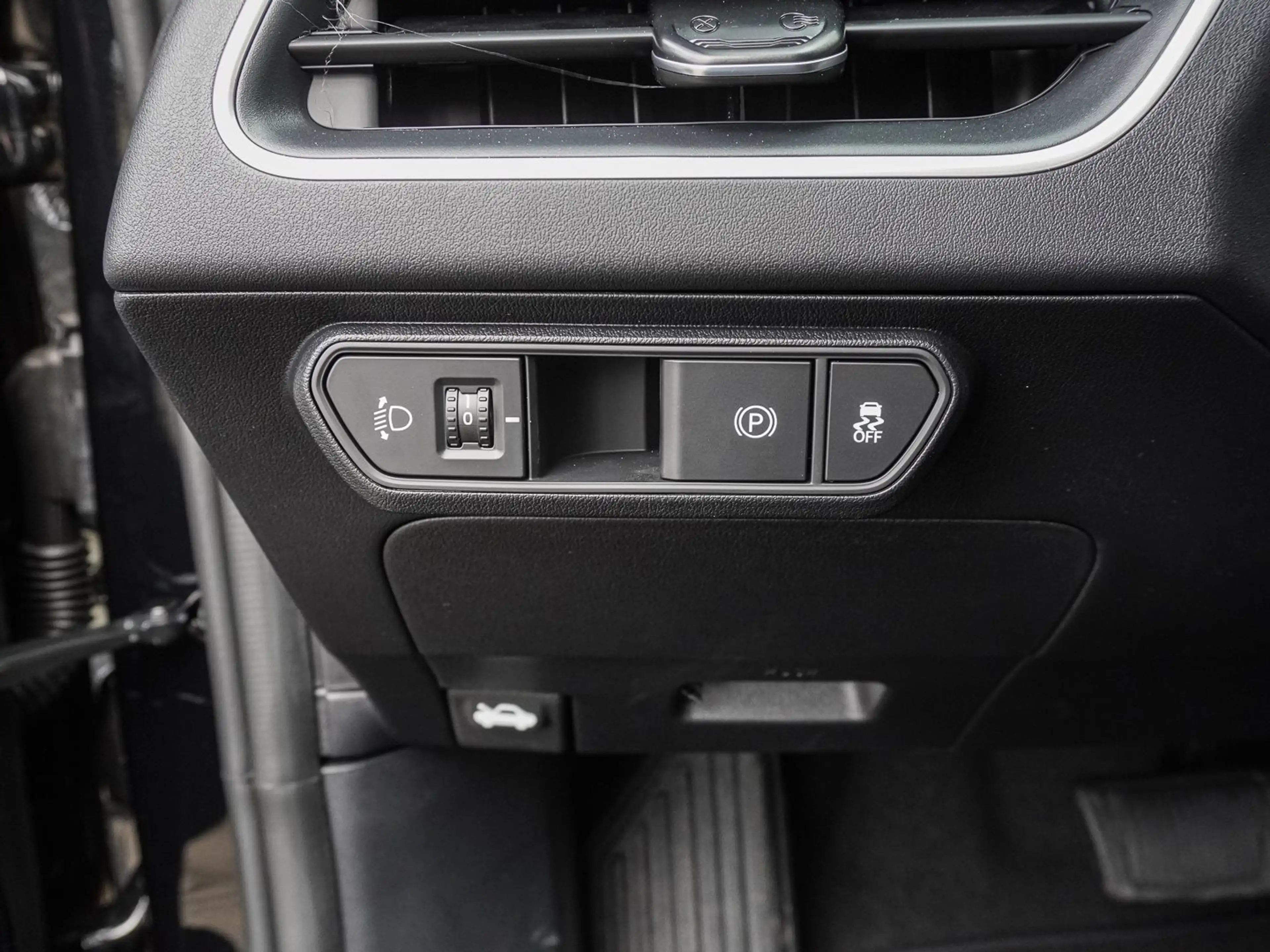 Kia K4 SW 1.0T DCT Core Komfort, DriveWise Paket — photo 8
