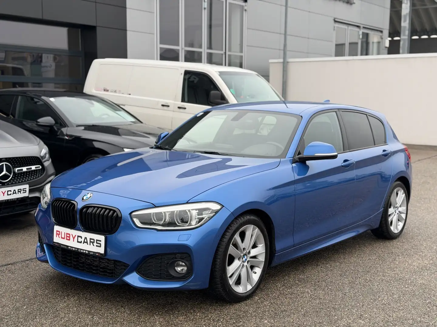 BMW 116 1er - 116d M Sport Aut. Blau - 1