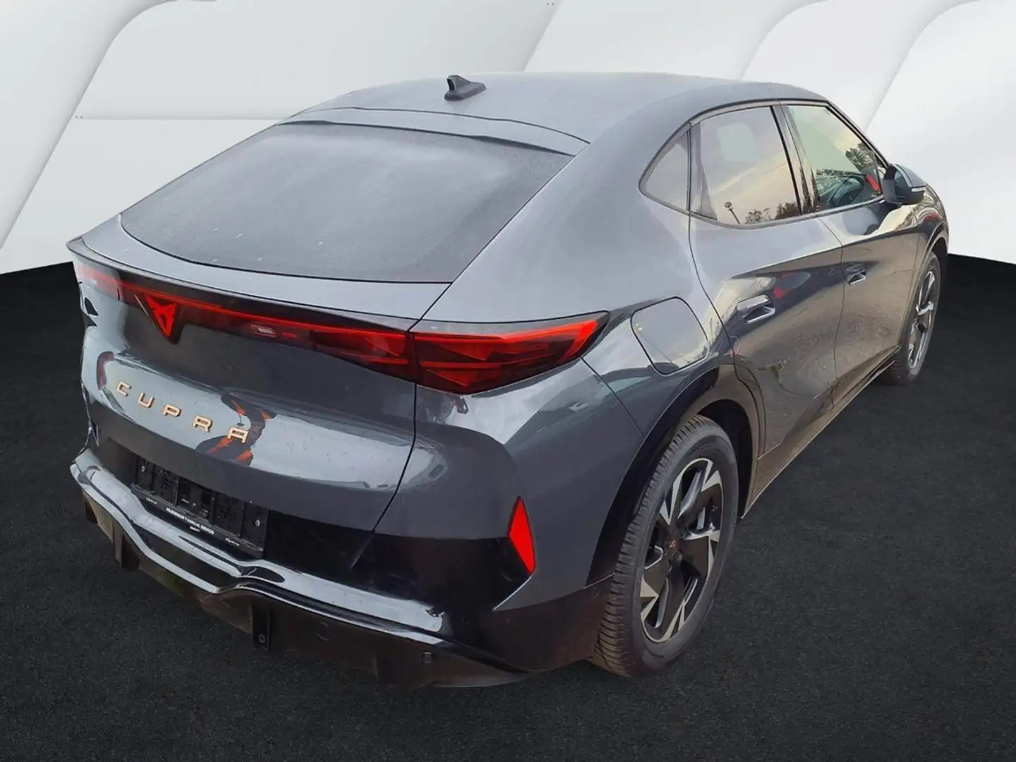 CUPRA Tavascan 210 kW Endurance LED WÄRMEPUMPE NAVI Grau - 2