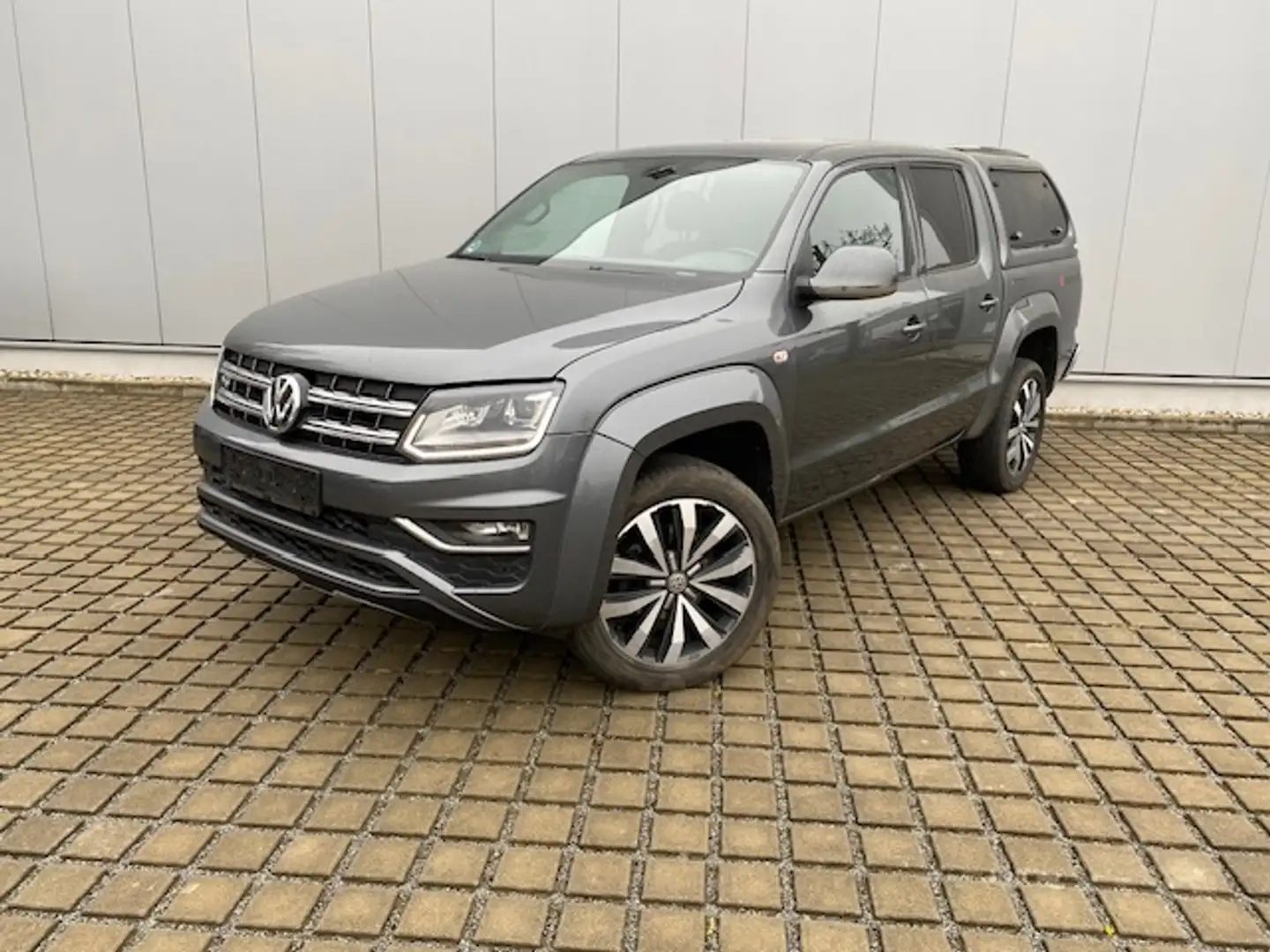 Volkswagen Amarok 3.0 TDI 258 PS 4M Autom. Aventura HARDTOP/AHK/STA Grau - 2