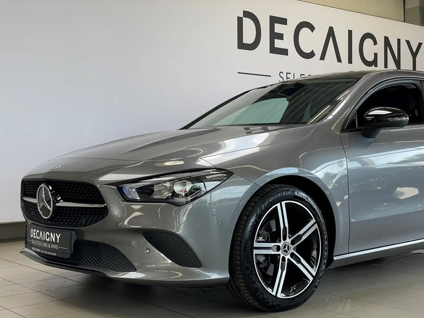 Mercedes-Benz CLA 180 Progressive*App Connect*Pano dak*Camera Grau - 2