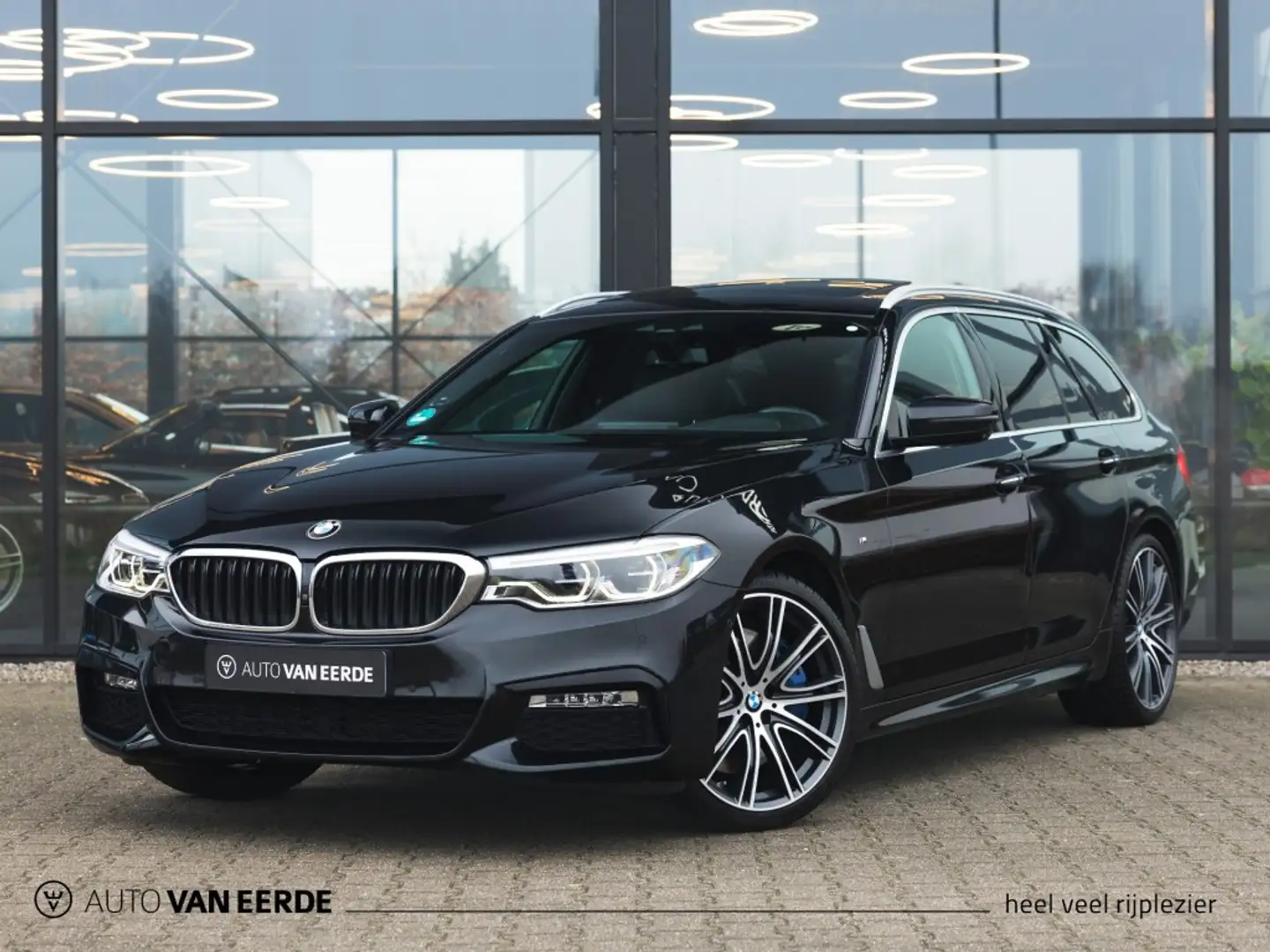 BMW 540 540i Touring M-sport Sportautomaat Schwarz - 1