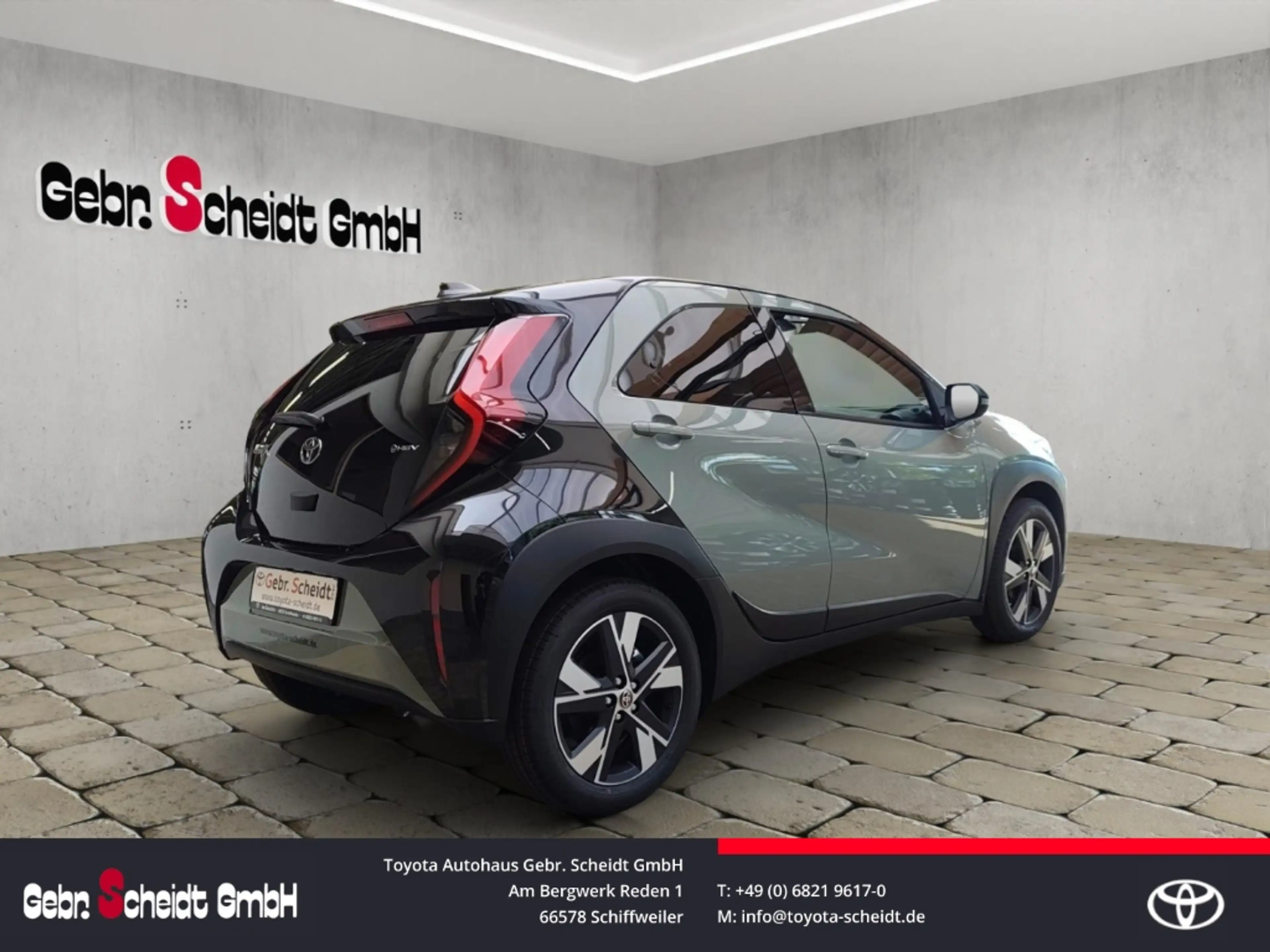 Toyota Aygo X Hybrid Teamplayer Apple CarPlay Android  Auto LED- — photo 4