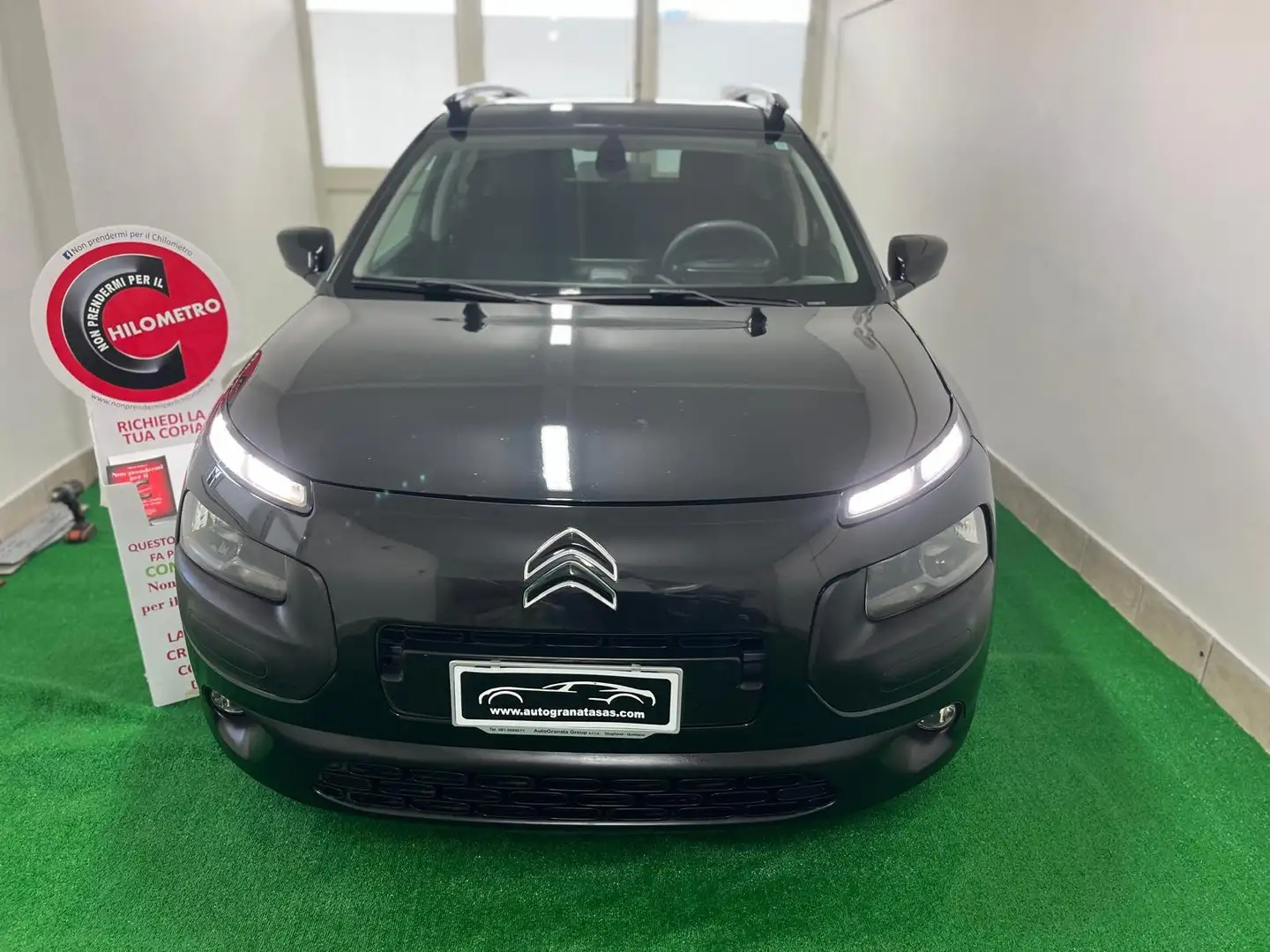 Citroen C4 Cactus 1.6 e-HDi 92cv AUT. Shine Negro - 2