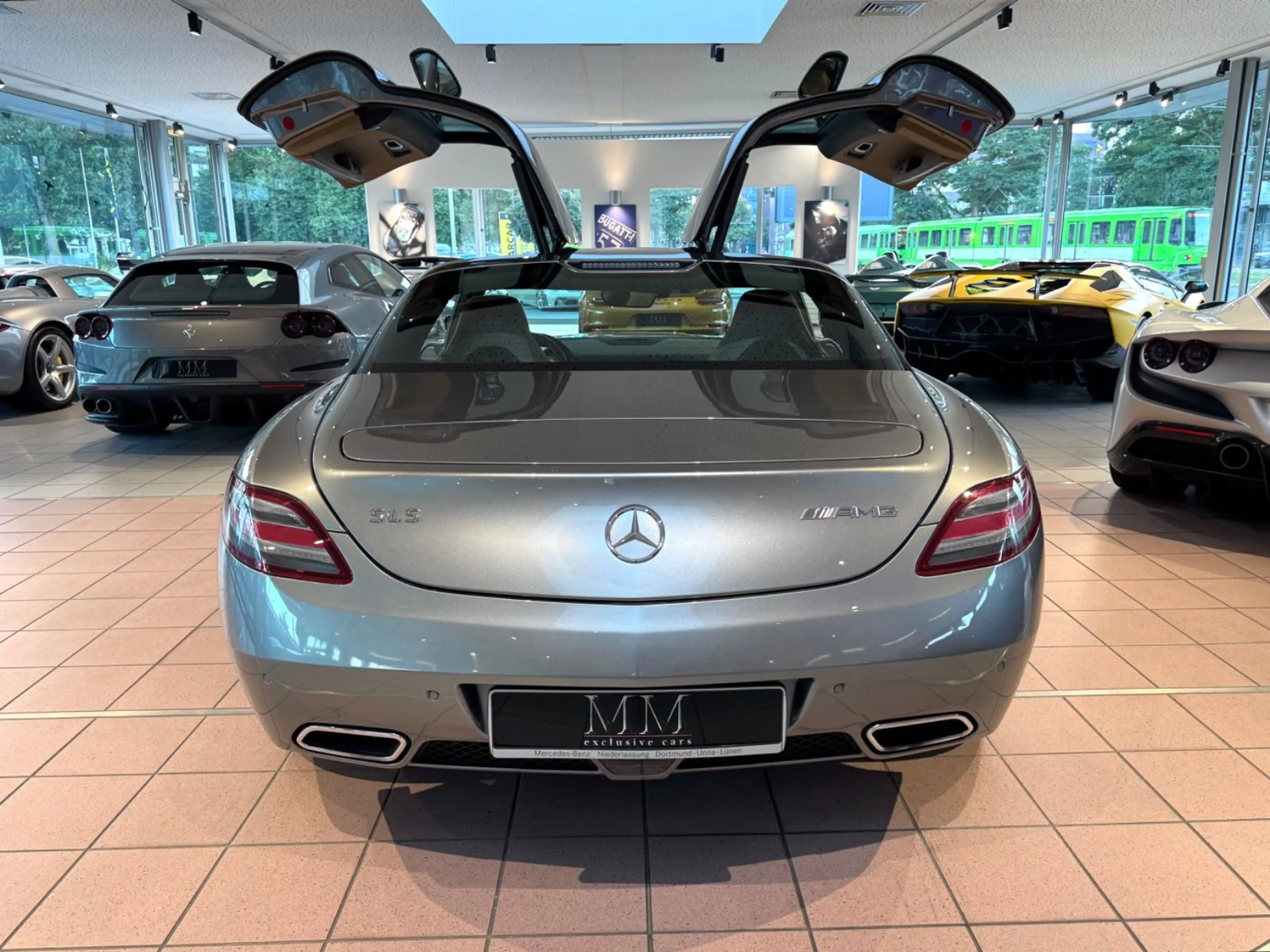 Mercedes-Benz SLS Coupe 1.HAND / DEUTSCH — photo 13