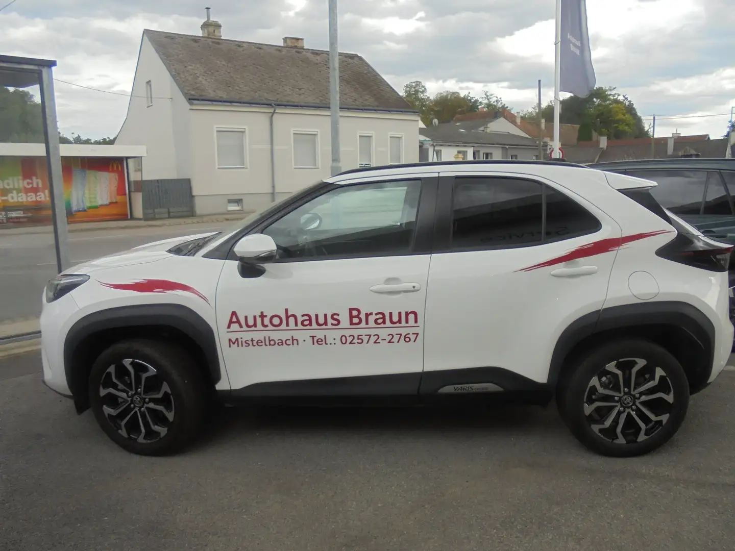 Toyota Yaris Cross Hybrid FWD Active Drive Weiß - 2