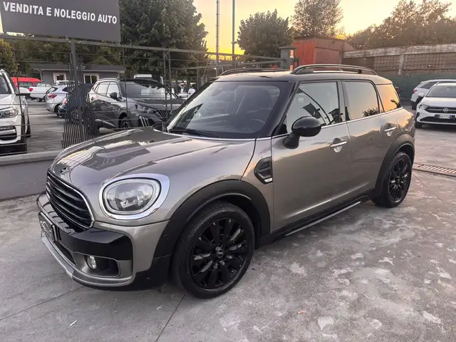 MINI Cooper D Countryman Mini Countryman F60 2019 2.0 Business auto my18