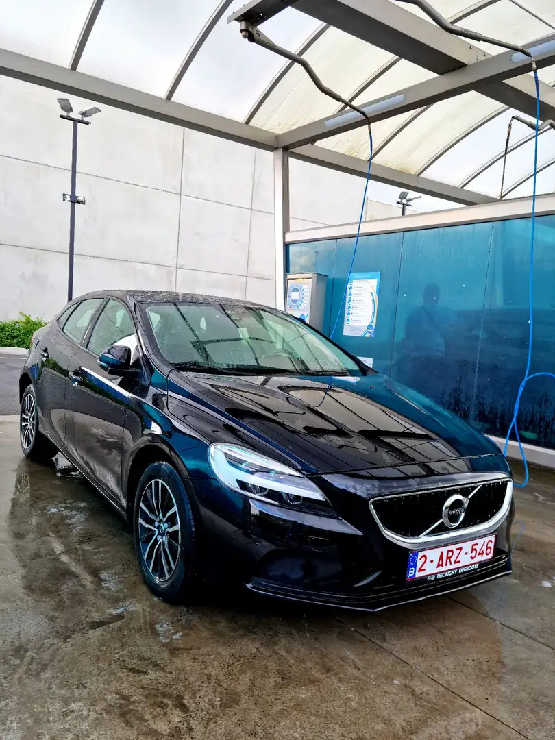 Volvo V40 T2 Geartronic Momentum - 1