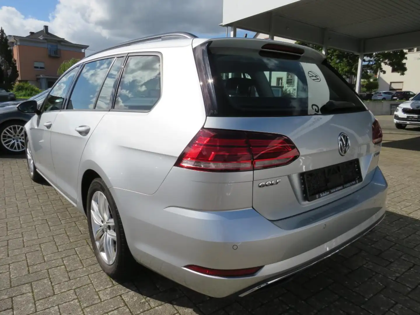 Volkswagen Golf Variant Comfortline 1.5 TSI Silber - 2