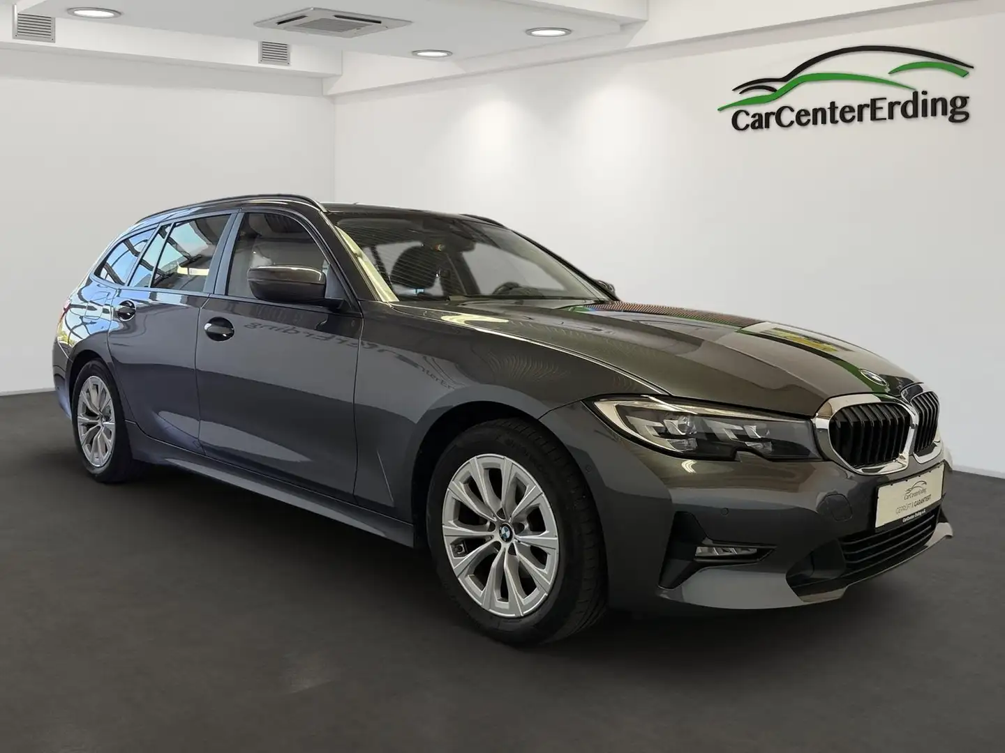 BMW 320 dTouring*LED*Navi*Kamera*AHK*DAB*LiveCockpit* Gris - 2