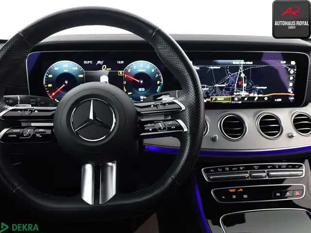Mercedes-Benz E-Class view 10