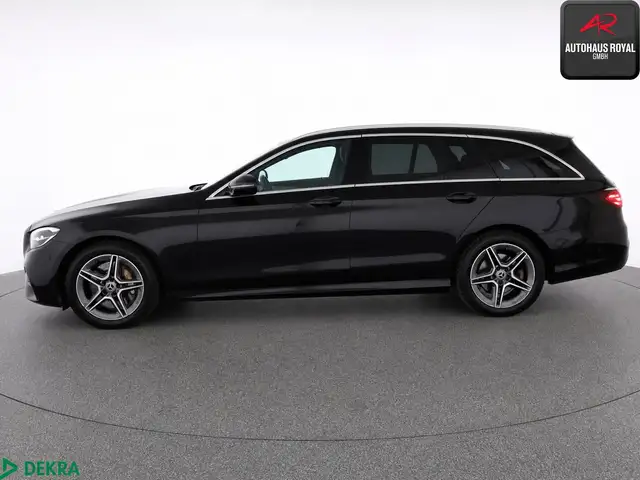Mercedes-Benz E-Class view 2