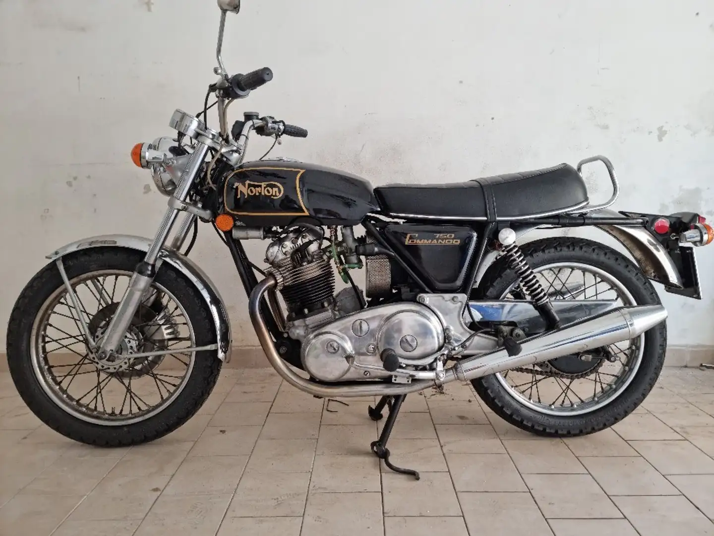 Norton Commando 750 combat Чёрный - 2