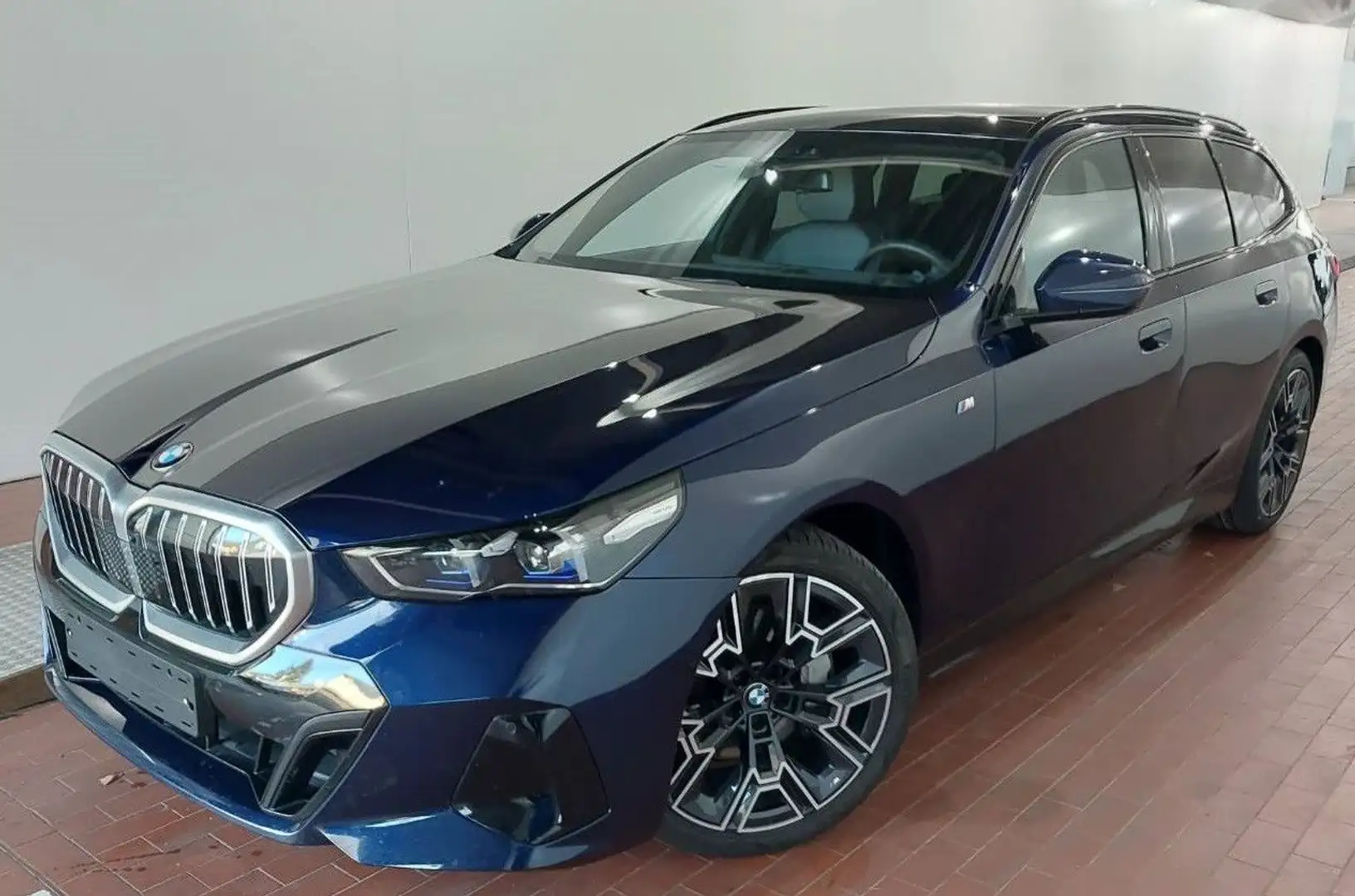 BMW 540 d xDrive M Sport*Merino*360°AHK,HUD,B&W,20`` Bleu - 1