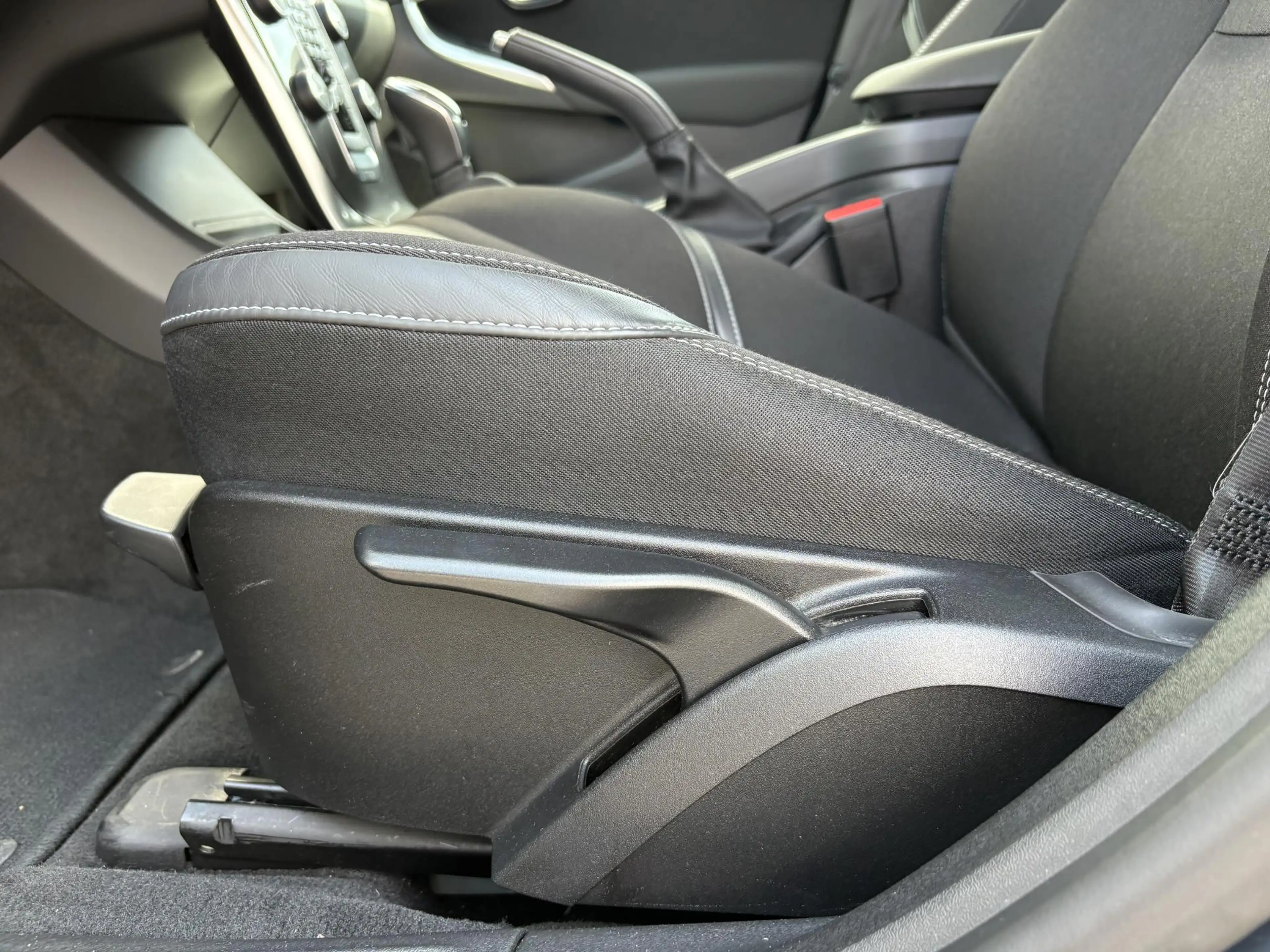 Volvo V40 1.5 T2 Polar+ | Navigatie | Stoelverwarming | Blue — photo 6