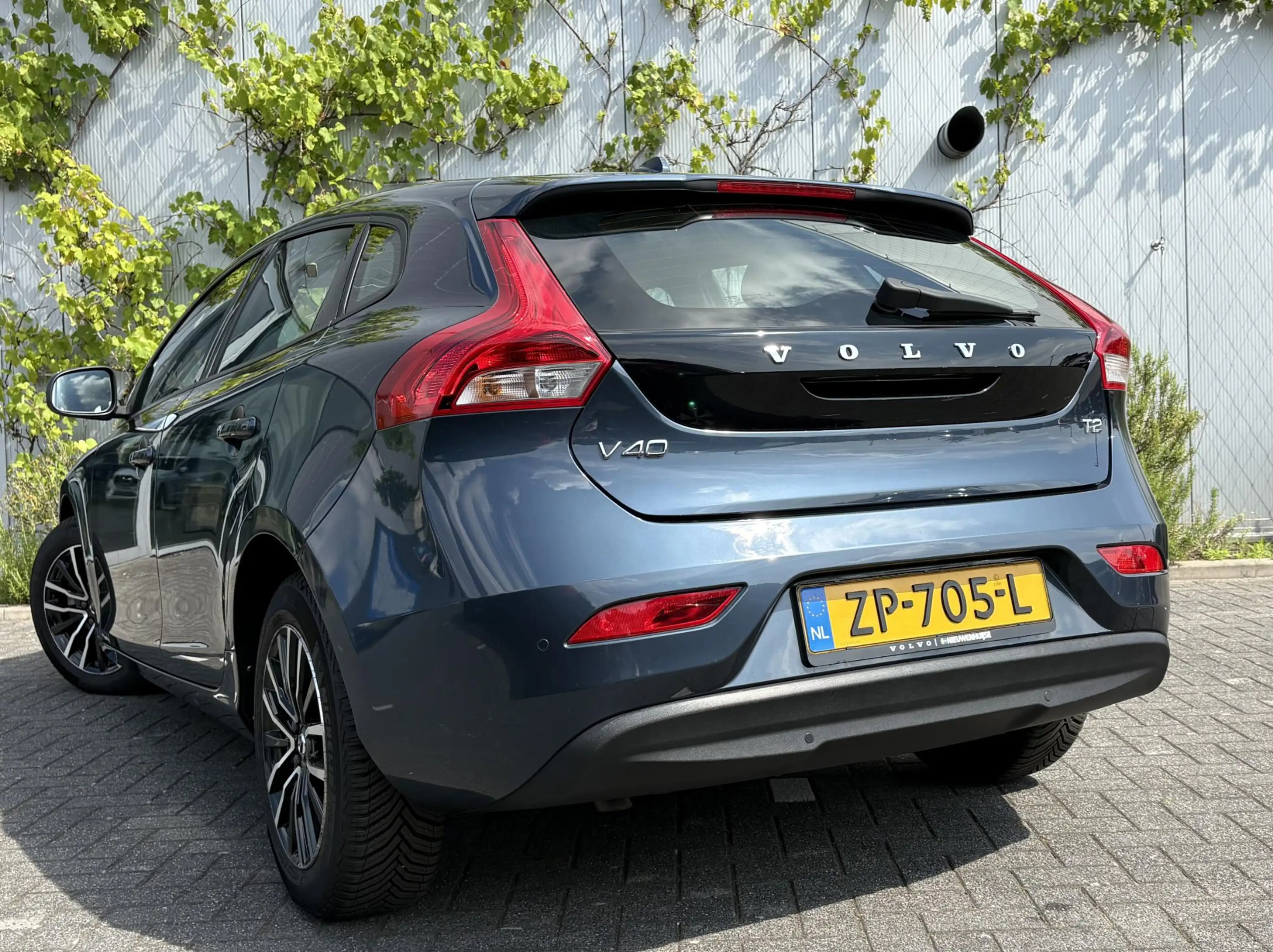 Volvo V40 1.5 T2 Polar+ | Navigatie | Stoelverwarming | Blue — photo 3