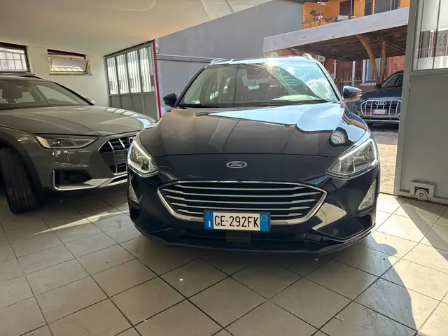 Ford Focus view 7