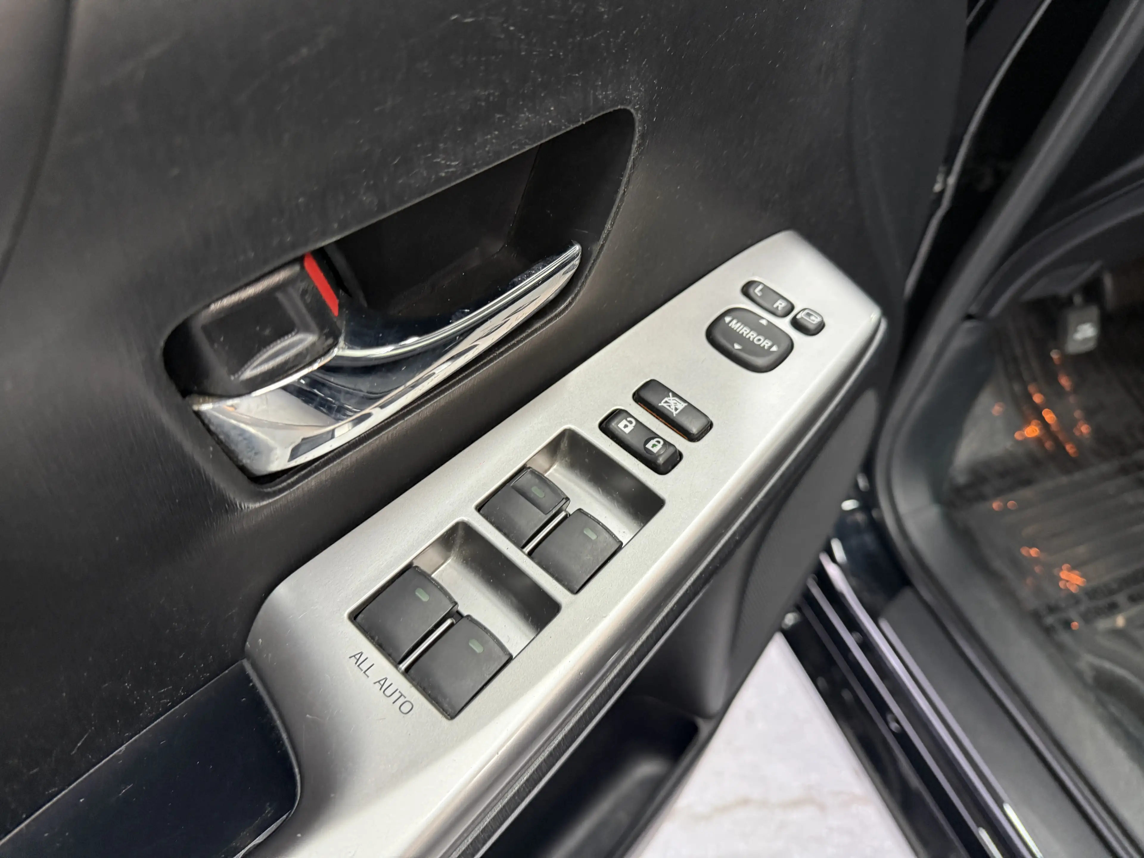 Toyota Prius+ hybride / 7 ZITPLAATSEN / TOYOTA GARANTIE / OHB OK — photo 10