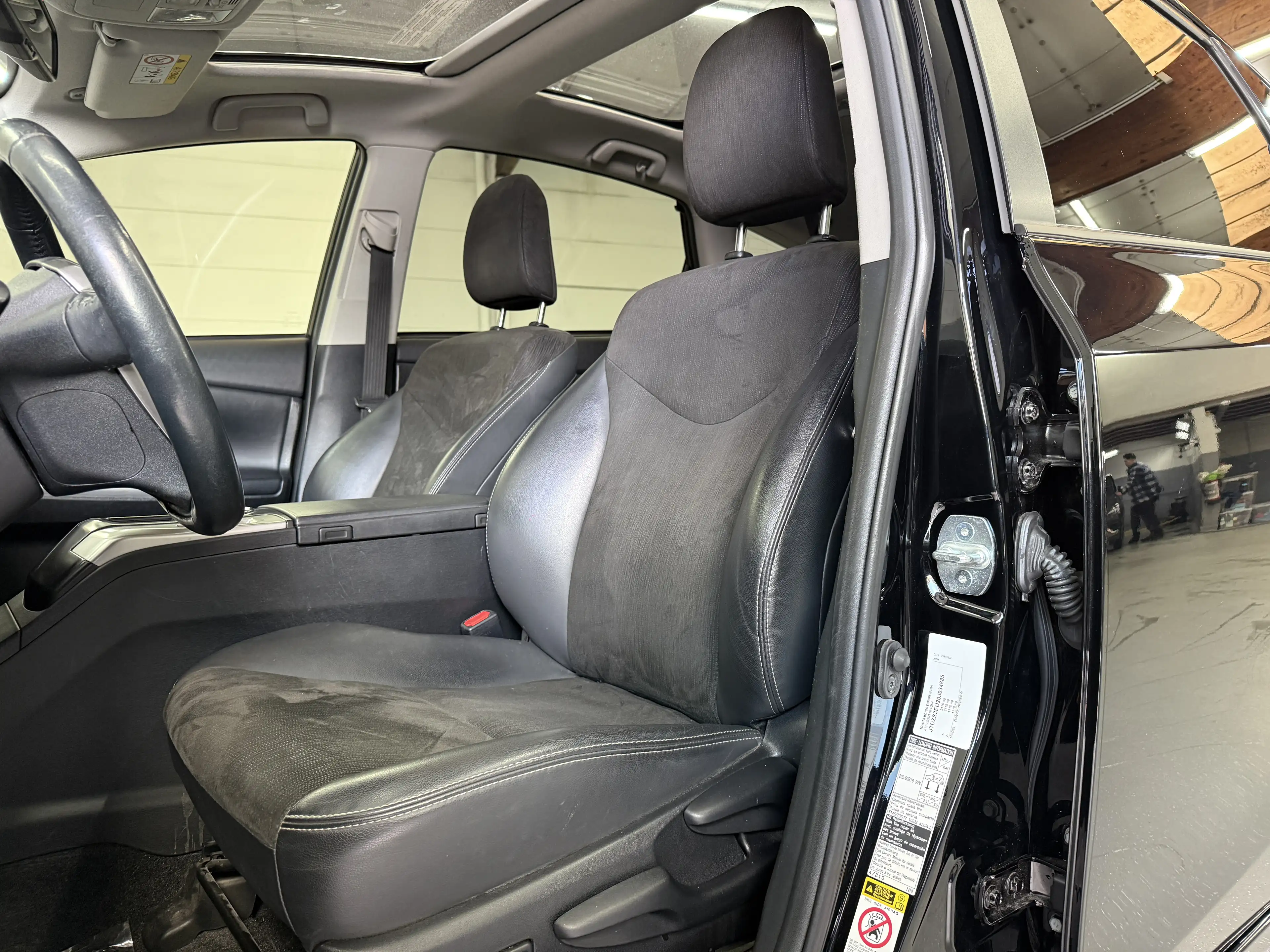 Toyota Prius+ hybride / 7 ZITPLAATSEN / TOYOTA GARANTIE / OHB OK — photo 11