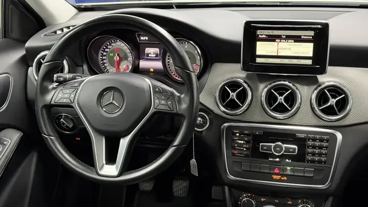 Mercedes-Benz GLA 200D Style (2015) X156 2015, foto 17