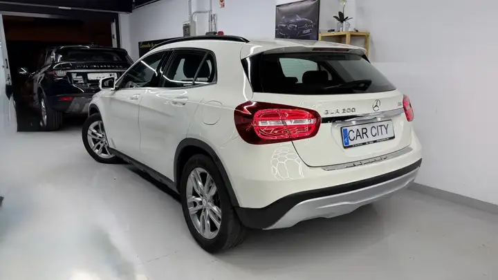 Mercedes-Benz GLA 200D Style (2015) X156 2015, foto 3