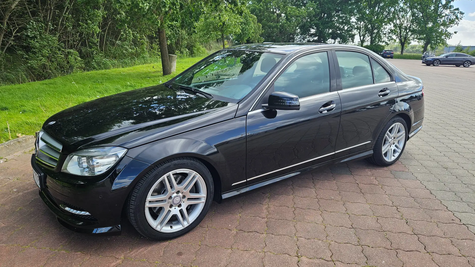 Mercedes-Benz C 300 C 300 4Matic Limousine Schwarz - 1