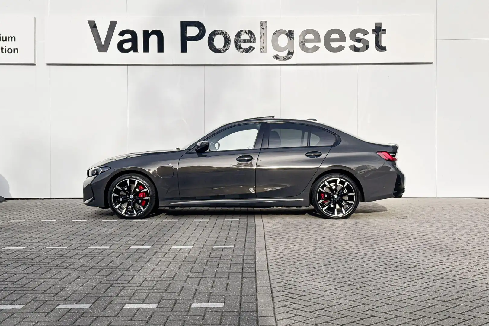 BMW 330 3 Serie Sedan 330e M Sport | Panoramadak Gris - 2