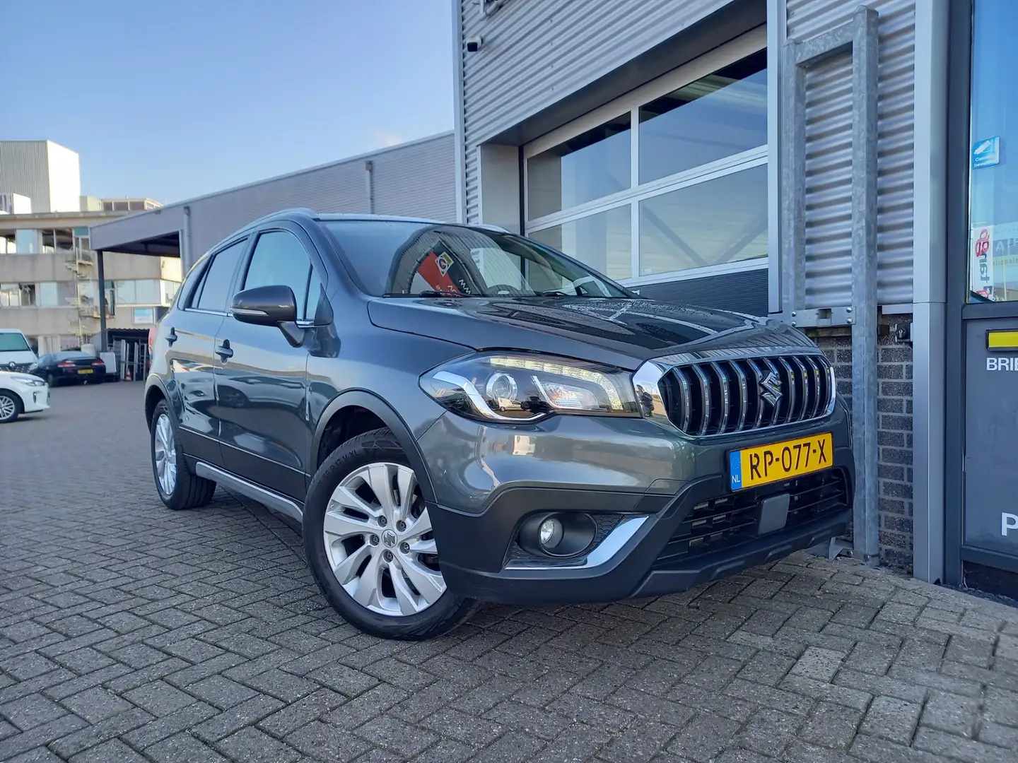 Suzuki S-Cross 1.0 Boosterjet Exclusive - NL AUTO - NAVI - CLIMA Gris - 2