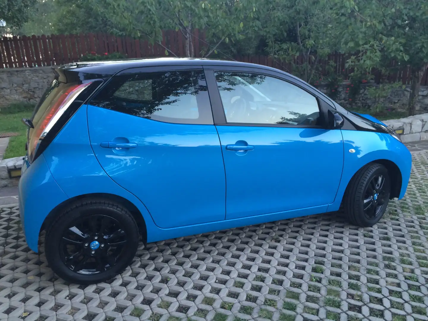 Toyota Aygo Aygo II 2014 5p 1.0 x-cite my15 Blu/Azzurro - 2