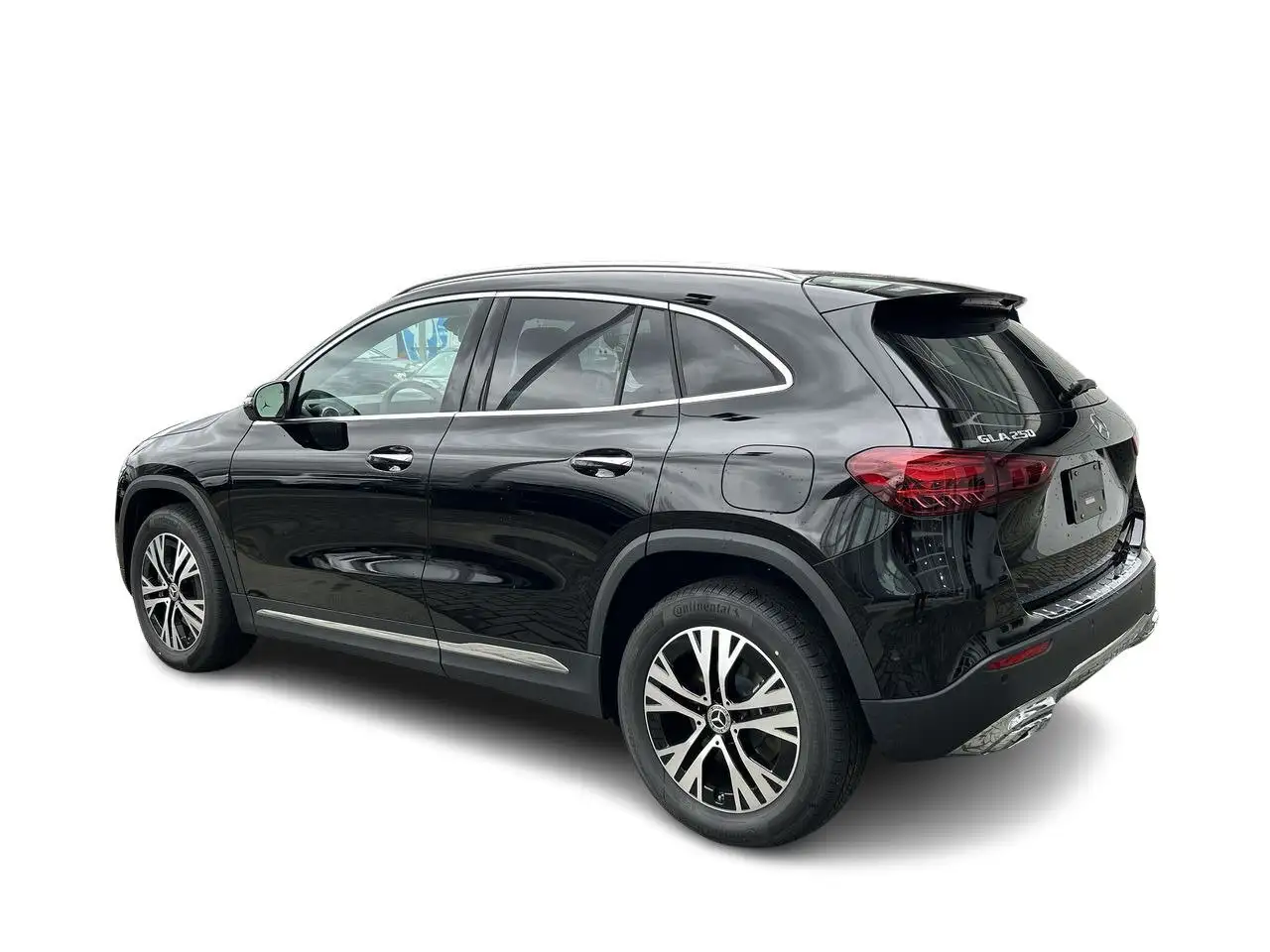 Mercedes-Benz GLA снимка Mercedes-Benz GLA