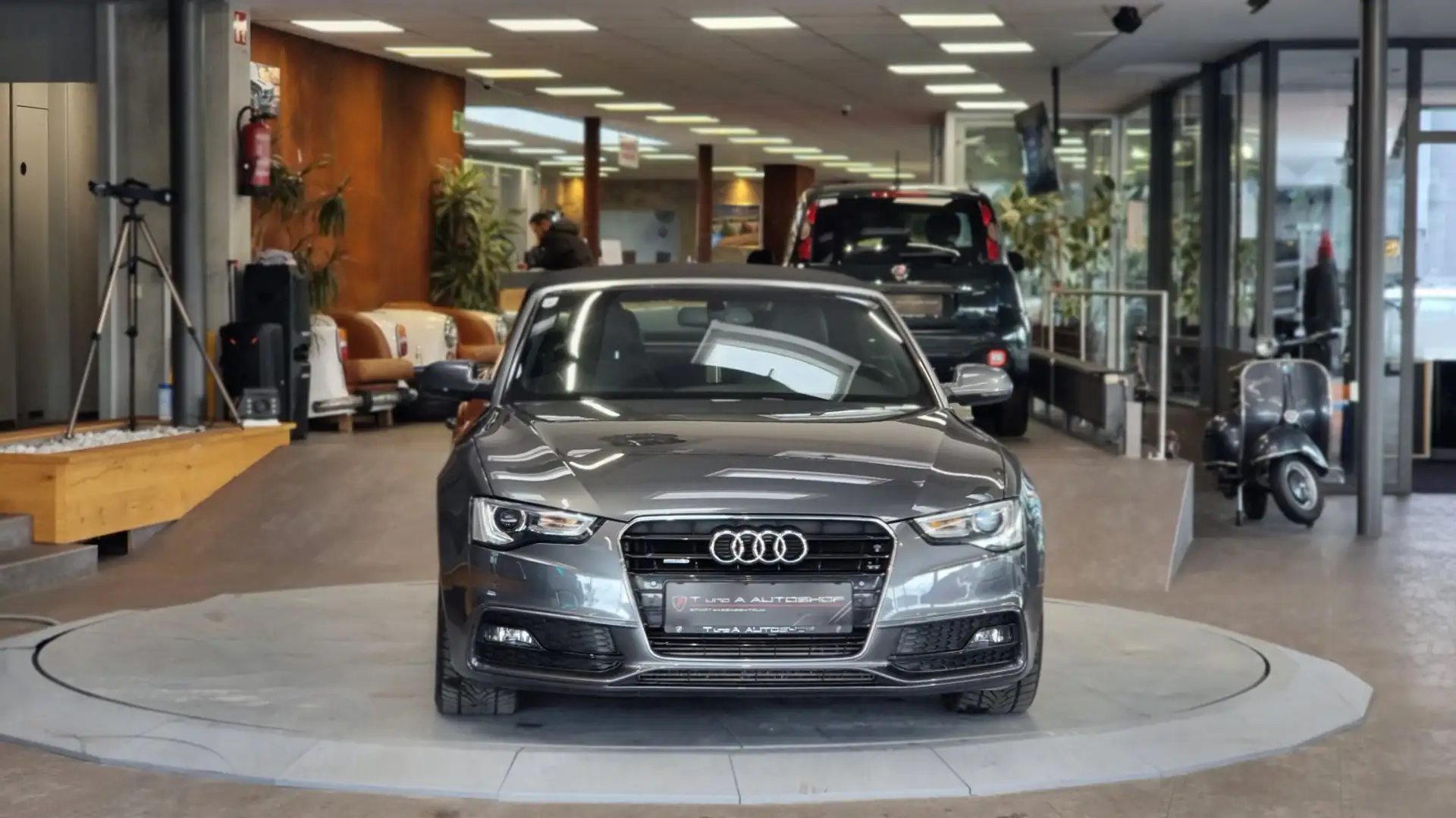 Audi A5 2,0 TFSI QUATTRO S-Line S-Tronic *19Zoll*PDC*LED-T Grau - 2