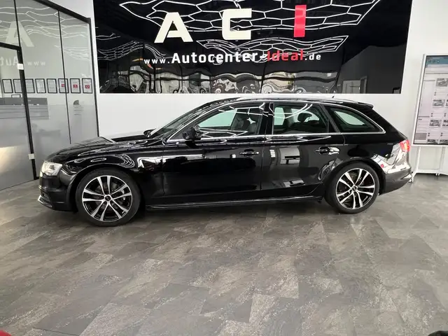 Audi A4 view 12