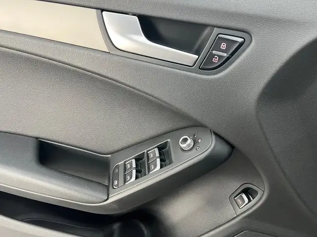 Audi A4 view 13