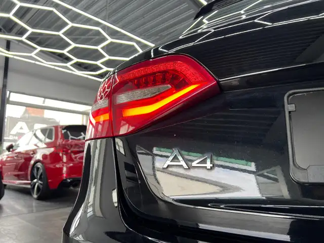 Audi A4 view 10