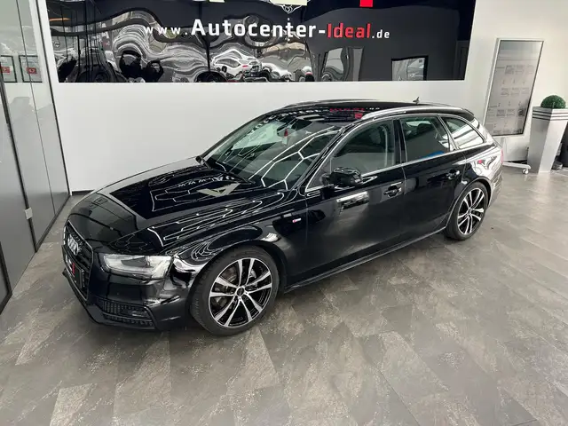 Audi A4 view 4