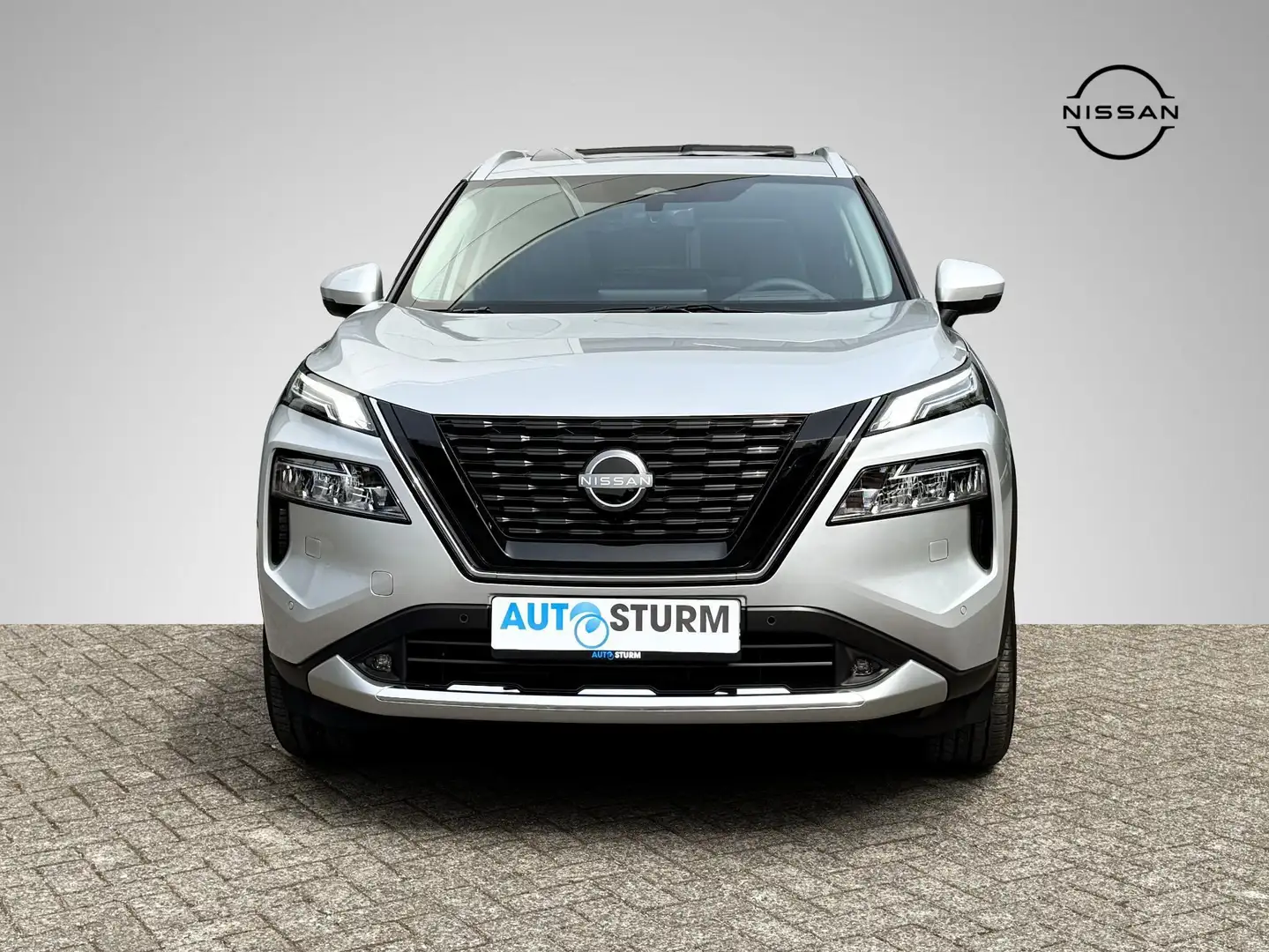 Nissan X-Trail 1.5 e-4orce Tekna 4WD 7p. Zilver - 2
