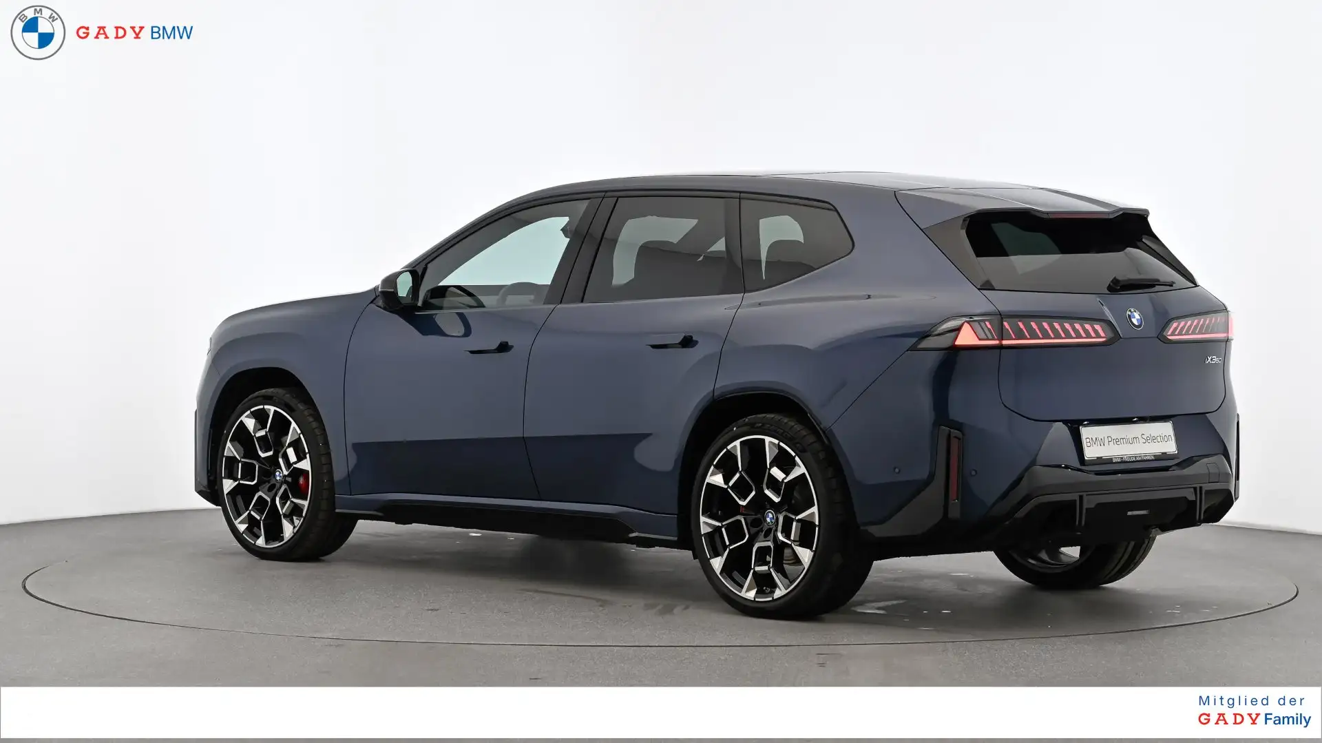 BMW iX3 50 xDrive Blau - 2